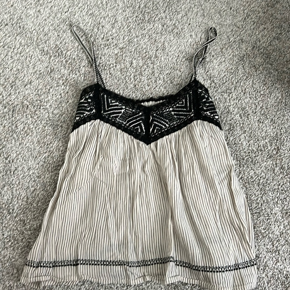 American Eagle top
